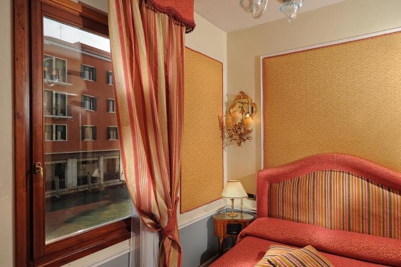 Arlecchino - Dada Hotel 3*